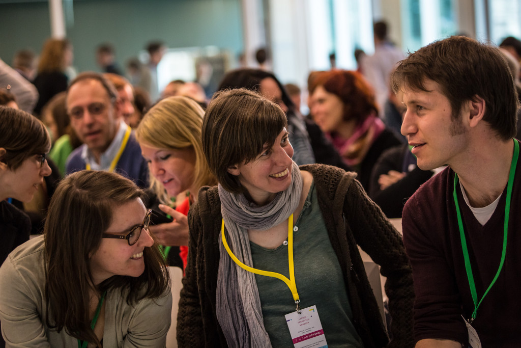 Teilnehmer diskutieren bei der re:campaign 2015 (Foto: recampaign/ Flickr)